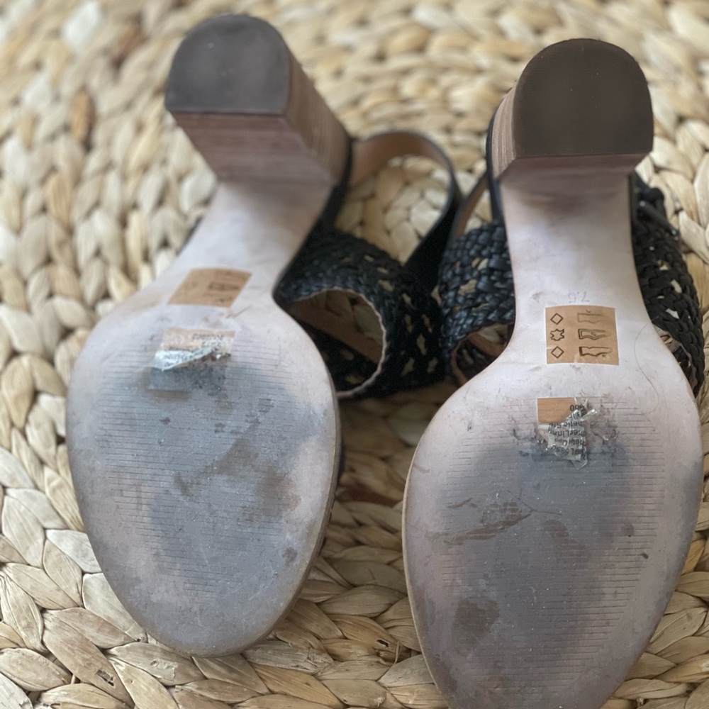 Gorgeous Madewell Black Braided Crotchet LeatherSandals with wood block heel - Picture 7 of 8